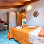 Casa Chiarito Feriehus *
