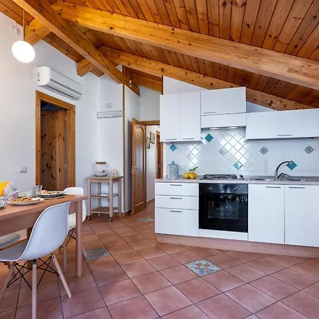 Casa Chiarito Tatil Evi *